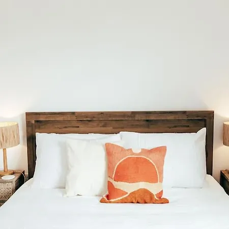 The Hideout - Newquay - Fully Stocked Eco Escape * New Quay