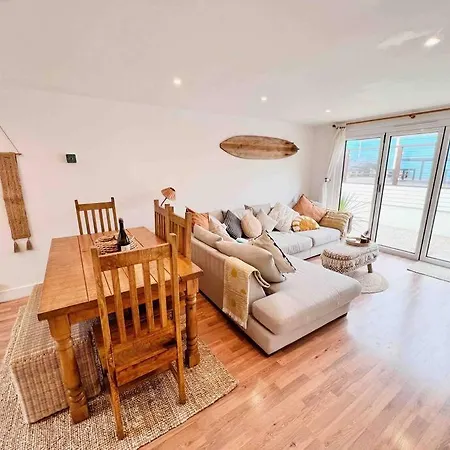 The Hideout - Newquay - Fully Stocked Eco Escape * New Quay